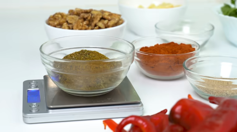 weighing scale to weigh spices